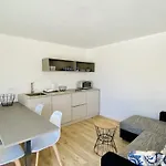 Moderna - Private Pool - 8 Guests - *