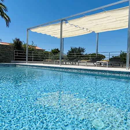 Moderna - Private Pool - 8 Guests - Villa