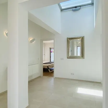 Moderna - Private Pool - 8 Guests - Vila