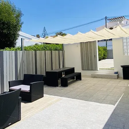 Moderna - Private Pool - 8 Guests -
